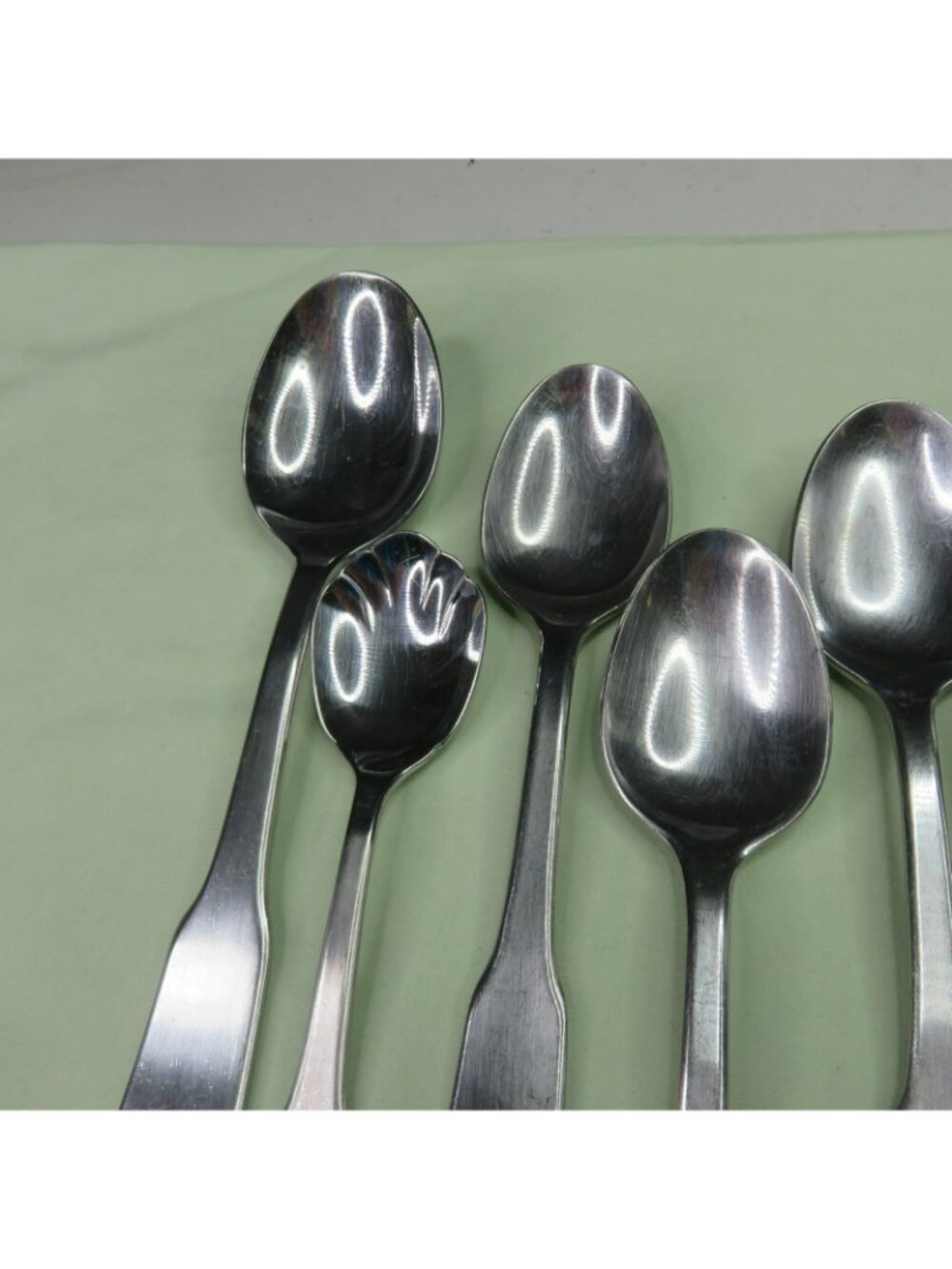 International Westminster Lot of 17 Spoons 5 Teaspoons 10 Soup 1 Sugar 1 Serving - Picture 3 of 8
